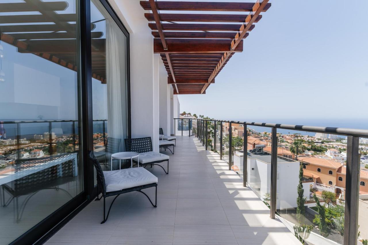 Sunset White Villa - Ocean View, Jakuzzi, Heated Pool, Air-Conditioning, Grill Playa de las Americas  Exterior photo