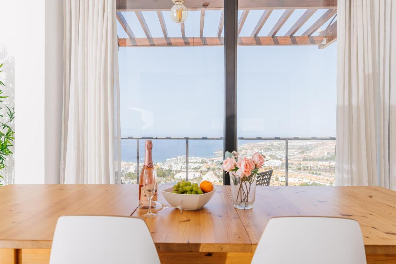 Sunset White Villa - Ocean View, Jakuzzi, Heated Pool, Air-Conditioning, Grill Playa de las Americas  Exterior photo