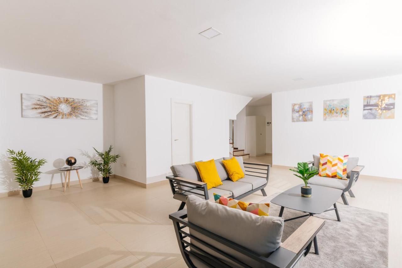 Sunset White Villa - Ocean View, Jakuzzi, Heated Pool, Air-Conditioning, Grill Playa de las Americas  Exterior photo