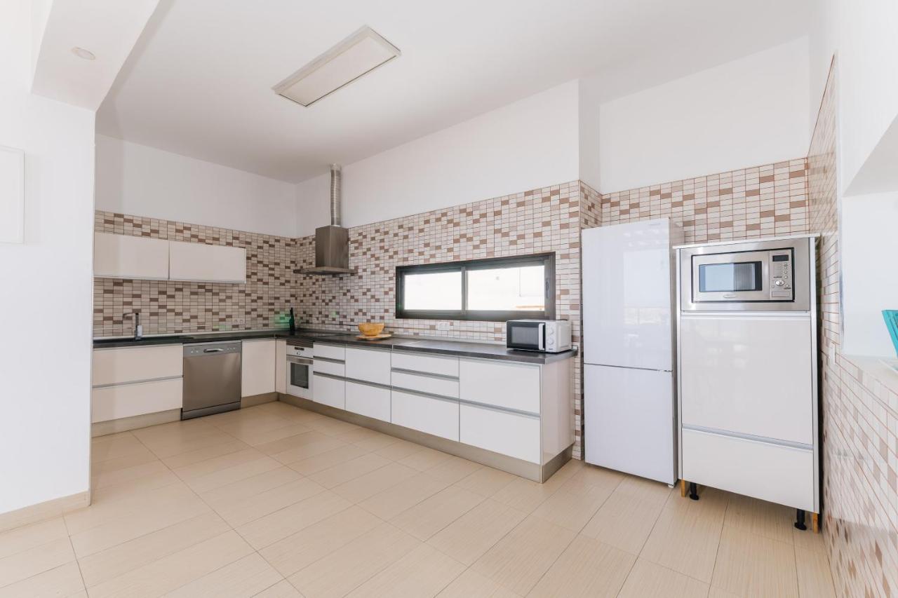 Sunset White Villa - Ocean View, Jakuzzi, Heated Pool, Air-Conditioning, Grill Playa de las Americas  Exterior photo