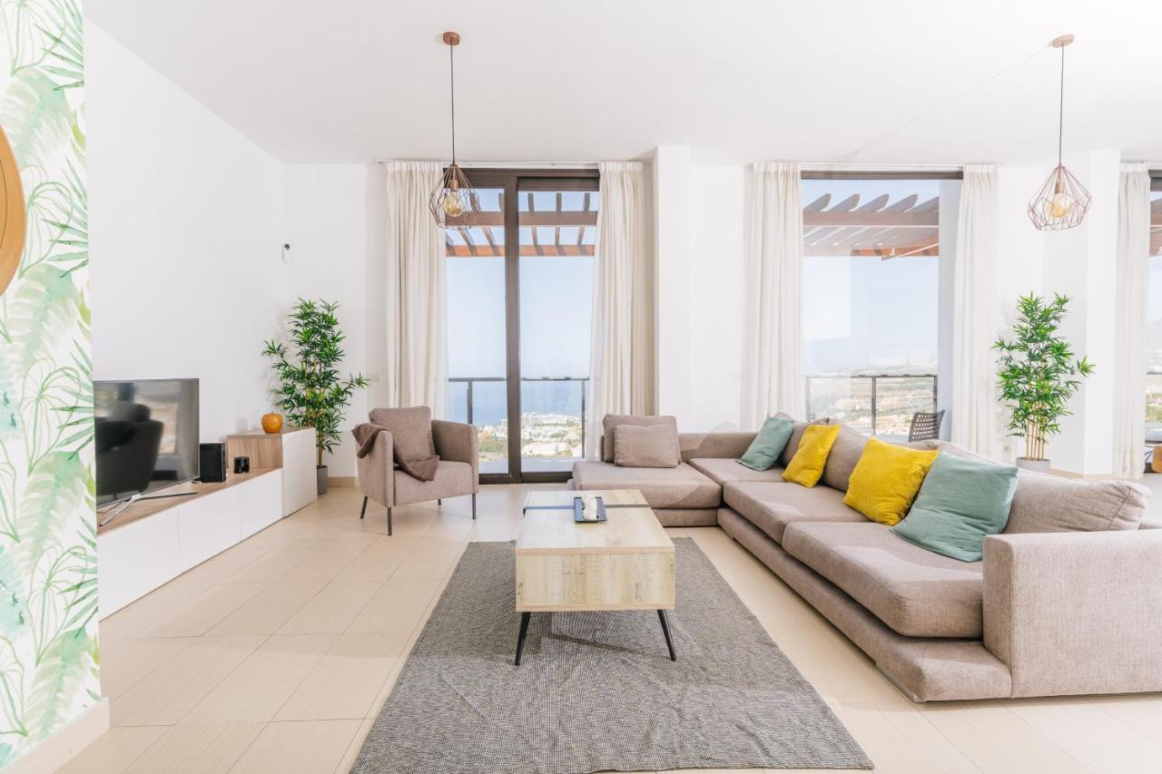 Sunset White Villa - Ocean View, Jakuzzi, Heated Pool, Air-Conditioning, Grill Playa de las Americas  Exterior photo