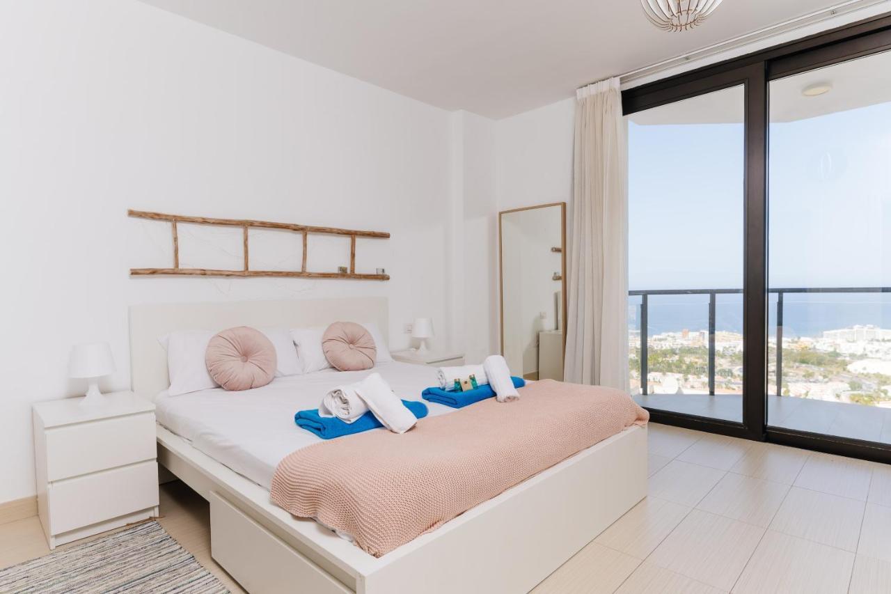 Sunset White Villa - Ocean View, Jakuzzi, Heated Pool, Air-Conditioning, Grill Playa de las Americas  Exterior photo